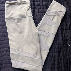 Victoria's Secret Sport Light Gray Leggings